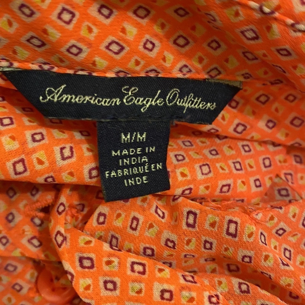 American Eagle Printed Button Down Blouse . Size M - image 3